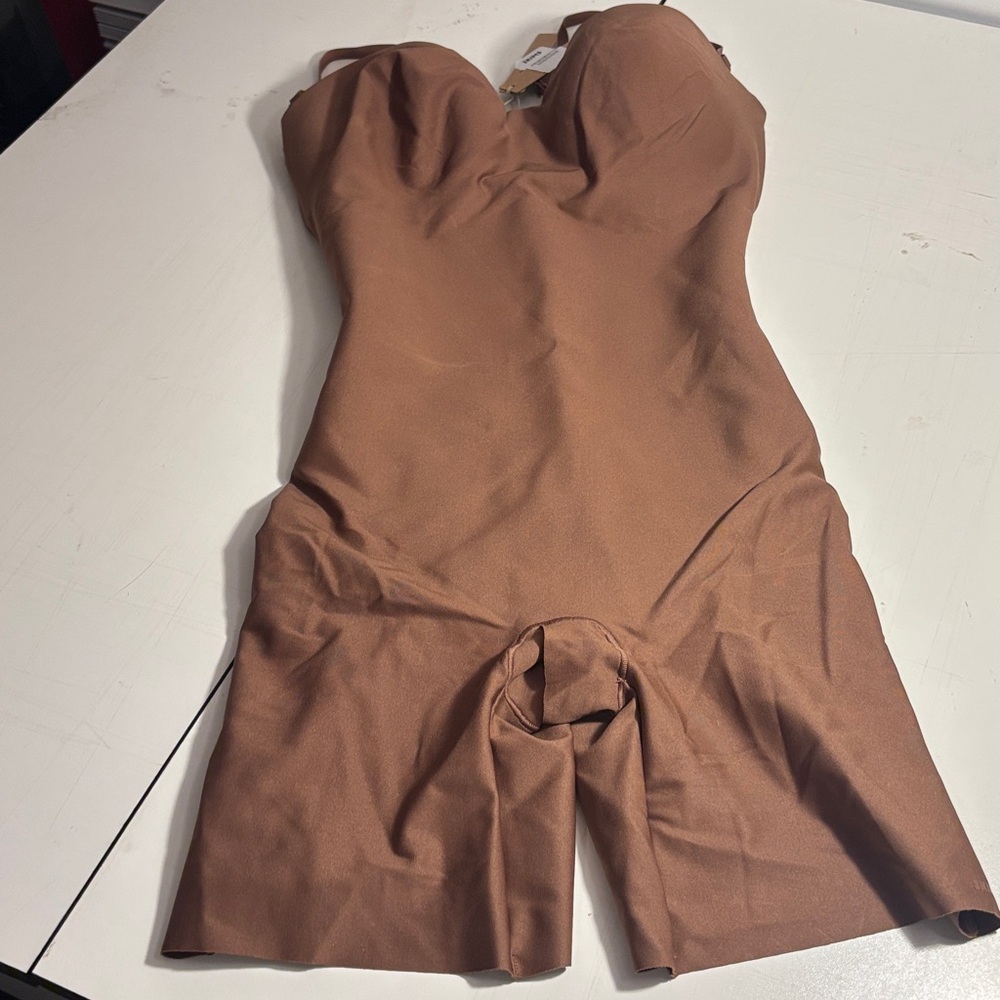 SKIMS Nude Shapewear Bodysuit
